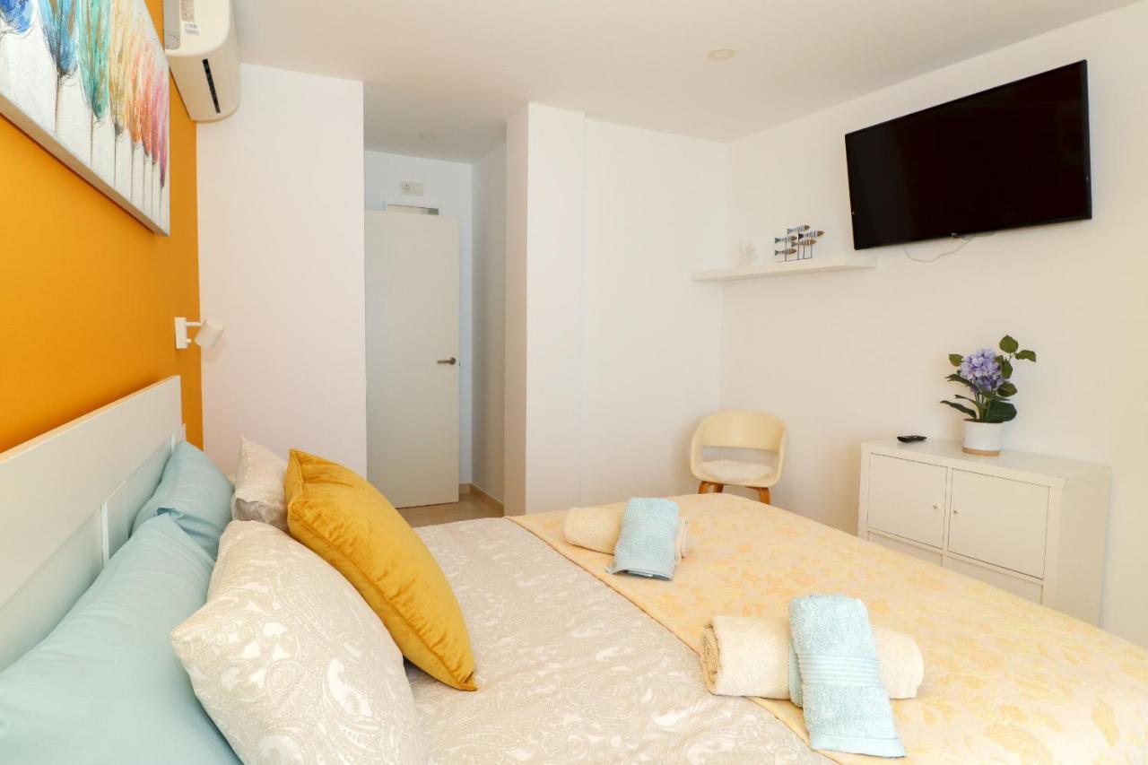 贝纳尔马德纳Penthouse With Panoramic Views - Puerto Marina公寓 外观 照片