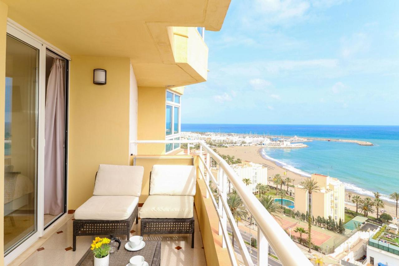 贝纳尔马德纳Penthouse With Panoramic Views - Puerto Marina公寓 外观 照片