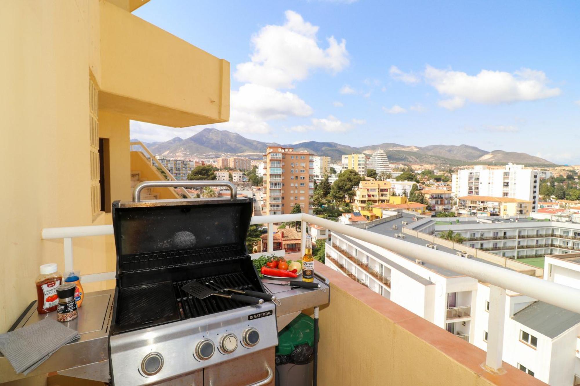 贝纳尔马德纳Penthouse With Panoramic Views - Puerto Marina公寓 外观 照片
